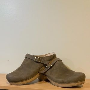 Dansko Berry Clog sz 39